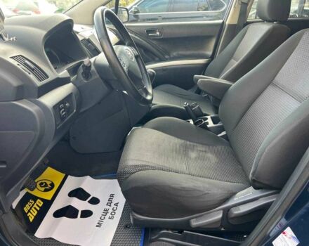 Синий Тойота Королла Версо, объемом двигателя 2.2 л и пробегом 268 тыс. км за 7800 $, фото 9 на Automoto.ua