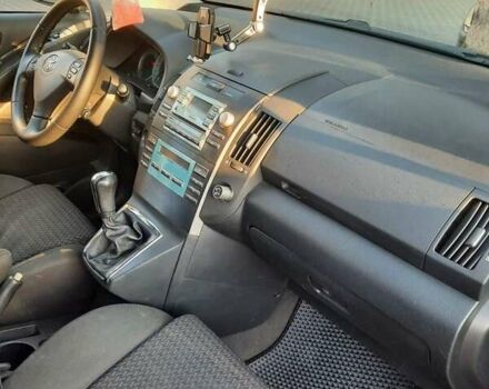 Синий Тойота Королла Версо, объемом двигателя 2.23 л и пробегом 275 тыс. км за 6800 $, фото 28 на Automoto.ua