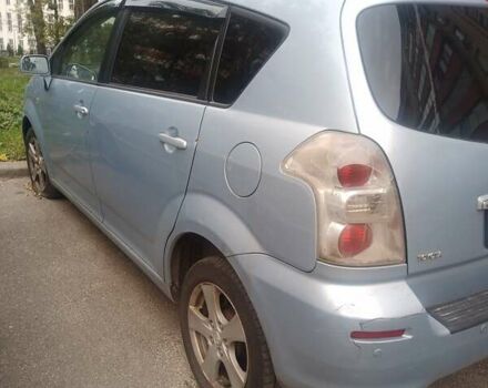 Синий Тойота Королла Версо, объемом двигателя 2 л и пробегом 300 тыс. км за 6500 $, фото 1 на Automoto.ua