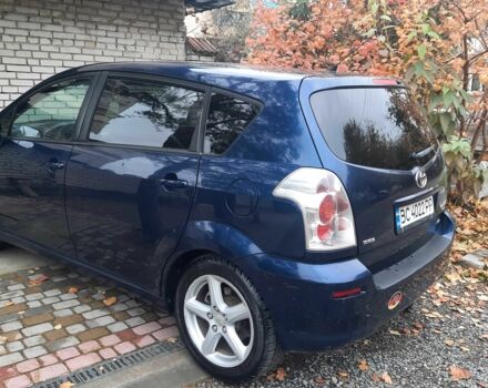 Синий Тойота Королла Версо, объемом двигателя 2.2 л и пробегом 355 тыс. км за 6500 $, фото 1 на Automoto.ua