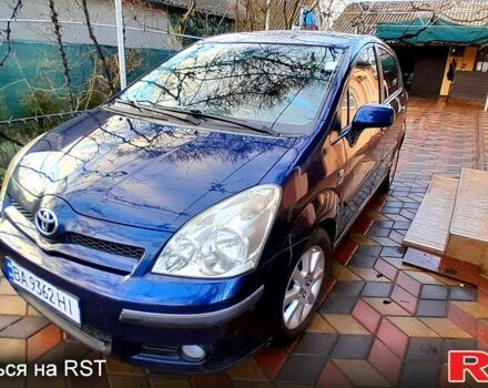 Синий Тойота Королла Версо, объемом двигателя 2 л и пробегом 320 тыс. км за 5900 $, фото 1 на Automoto.ua