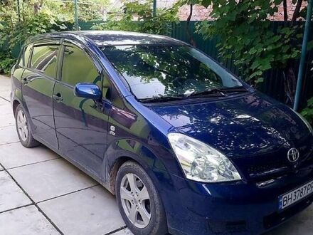 Тойота Королла Версо 2004 у Виноградове на Automoto.ua Синій Тойота Королла Версо, об'ємом двигуна 2 л та пробігом 370 тис. км за 5600 $, фото 1 на Automoto.ua