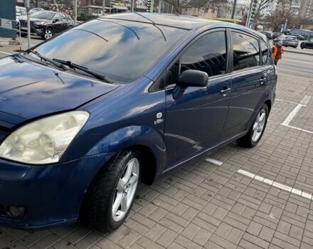 Синий Тойота Королла Версо, объемом двигателя 2.2 л и пробегом 260 тыс. км за 4700 $, фото 1 на Automoto.ua