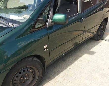 Зеленый Тойота Королла Версо, объемом двигателя 2 л и пробегом 368 тыс. км за 4900 $, фото 3 на Automoto.ua