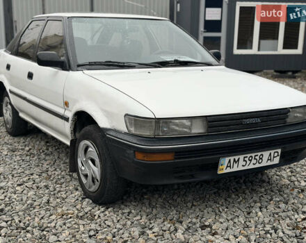 Білий Тойота Королла, об'ємом двигуна 1.3 л та пробігом 300 тис. км за 1300 $, фото 2 на Automoto.ua