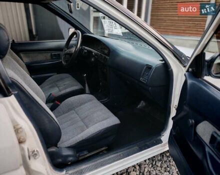 Белый Тойота Королла, объемом двигателя 1.3 л и пробегом 270 тыс. км за 1300 $, фото 2 на Automoto.ua