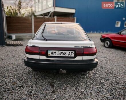 Белый Тойота Королла, объемом двигателя 1.3 л и пробегом 270 тыс. км за 1300 $, фото 1 на Automoto.ua