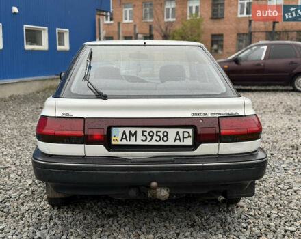 Белый Тойота Королла, объемом двигателя 1.3 л и пробегом 350 тыс. км за 1200 $, фото 7 на Automoto.ua