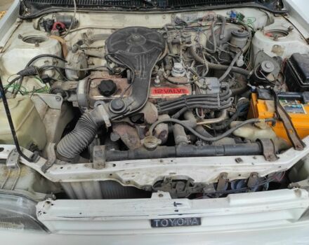 Білий Тойота Королла, об'ємом двигуна 1.3 л та пробігом 214 тис. км за 1400 $, фото 3 на Automoto.ua