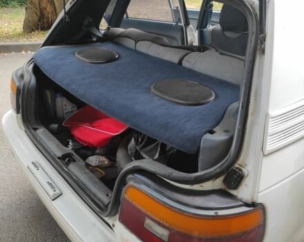 Білий Тойота Королла, об'ємом двигуна 1.3 л та пробігом 214 тис. км за 1400 $, фото 6 на Automoto.ua