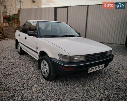 Белый Тойота Королла, объемом двигателя 1.3 л и пробегом 270 тыс. км за 1300 $, фото 7 на Automoto.ua