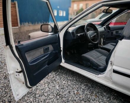 Белый Тойота Королла, объемом двигателя 1.3 л и пробегом 300 тыс. км за 1300 $, фото 16 на Automoto.ua