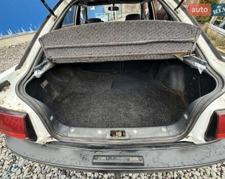 Білий Тойота Королла, об'ємом двигуна 1.3 л та пробігом 300 тис. км за 1300 $, фото 21 на Automoto.ua