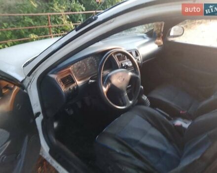 Білий Тойота Королла, об'ємом двигуна 1.3 л та пробігом 400 тис. км за 1800 $, фото 4 на Automoto.ua