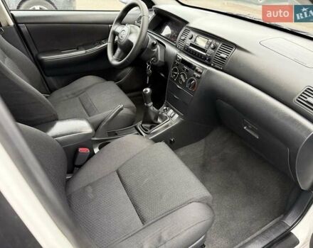 Белый Тойота Королла, объемом двигателя 1.4 л и пробегом 169 тыс. км за 5000 $, фото 20 на Automoto.ua