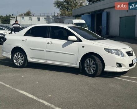 Білий Тойота Королла, об'ємом двигуна 1.6 л та пробігом 204 тис. км за 6990 $, фото 3 на Automoto.ua