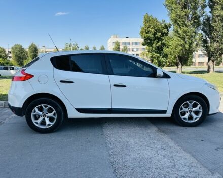 Білий Тойота Королла, об'ємом двигуна 1.6 л та пробігом 2 тис. км за 6000 $, фото 1 на Automoto.ua