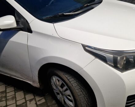 Білий Тойота Королла, об'ємом двигуна 1.3 л та пробігом 200 тис. км за 7500 $, фото 2 на Automoto.ua