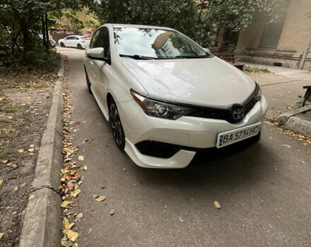 Белый Тойота Королла, объемом двигателя 1.8 л и пробегом 142 тыс. км за 12500 $, фото 2 на Automoto.ua