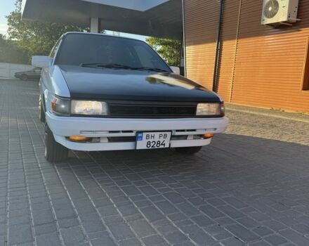 Белый Тойота Королла, объемом двигателя 1.3 л и пробегом 235 тыс. км за 1350 $, фото 2 на Automoto.ua