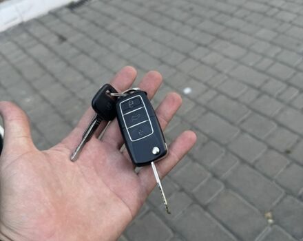 Белый Тойота Королла, объемом двигателя 1.3 л и пробегом 235 тыс. км за 1350 $, фото 16 на Automoto.ua