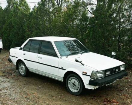 Белый Тойота Королла, объемом двигателя 1.5 л и пробегом 268 тыс. км за 800 $, фото 1 на Automoto.ua