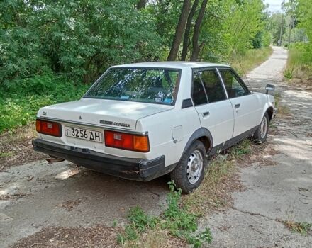 Белый Тойота Королла, объемом двигателя 1.3 л и пробегом 238 тыс. км за 595 $, фото 6 на Automoto.ua