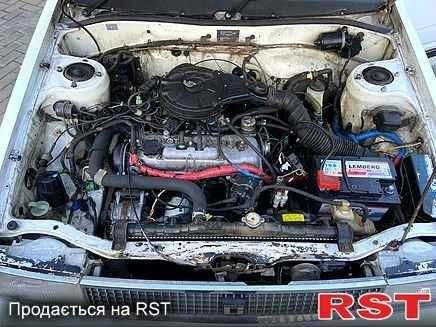 Білий Тойота Королла, об'ємом двигуна 1.5 л та пробігом 260 тис. км за 828 $, фото 9 на Automoto.ua