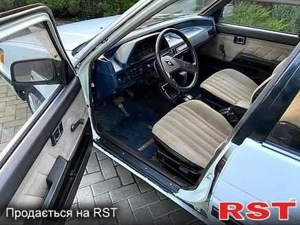 Білий Тойота Королла, об'ємом двигуна 1.5 л та пробігом 260 тис. км за 828 $, фото 7 на Automoto.ua