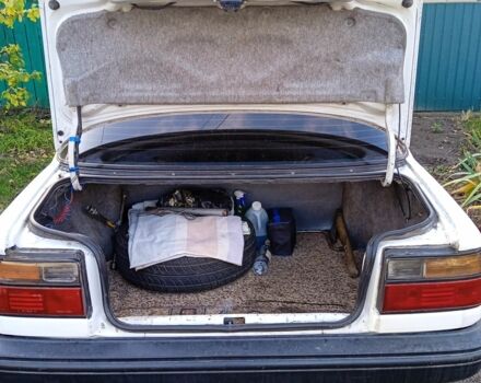 Белый Тойота Королла, объемом двигателя 1.3 л и пробегом 360 тыс. км за 1850 $, фото 4 на Automoto.ua