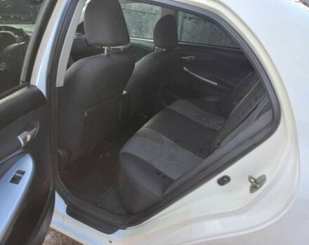 Білий Тойота Королла, об'ємом двигуна 1.6 л та пробігом 300 тис. км за 5600 $, фото 3 на Automoto.ua