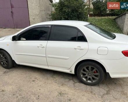 Белый Тойота Королла, объемом двигателя 1.6 л и пробегом 322 тыс. км за 6700 $, фото 2 на Automoto.ua