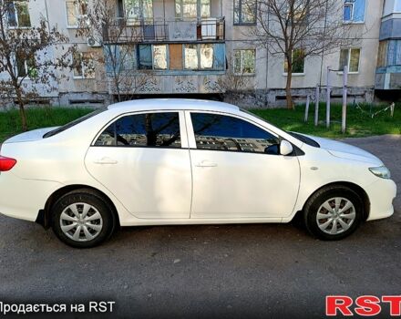 Белый Тойота Королла, объемом двигателя 1.3 л и пробегом 167 тыс. км за 6700 $, фото 1 на Automoto.ua