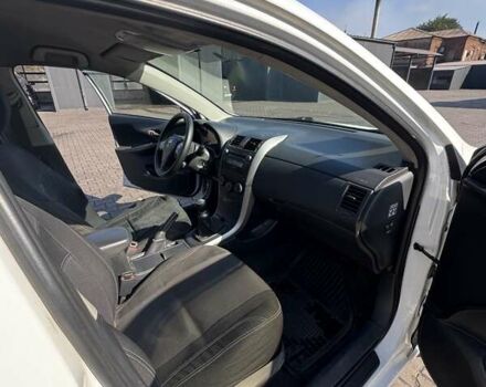 Белый Тойота Королла, объемом двигателя 1.6 л и пробегом 230 тыс. км за 5700 $, фото 7 на Automoto.ua