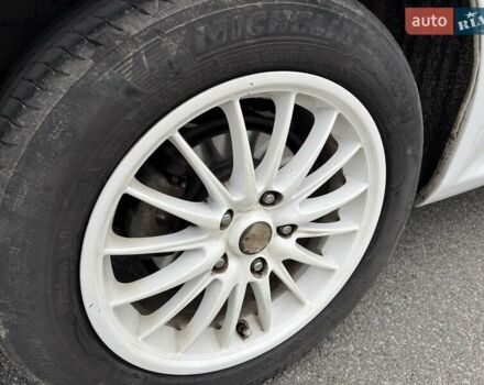 Белый Тойота Королла, объемом двигателя 1.6 л и пробегом 153 тыс. км за 9800 $, фото 17 на Automoto.ua