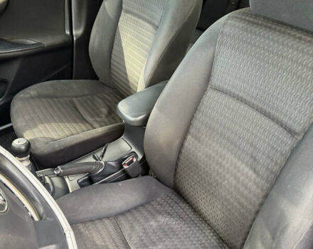 Белый Тойота Королла, объемом двигателя 1.33 л и пробегом 188 тыс. км за 6600 $, фото 21 на Automoto.ua