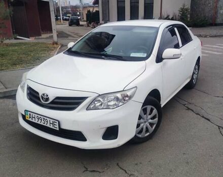 Белый Тойота Королла, объемом двигателя 1.3 л и пробегом 198 тыс. км за 7800 $, фото 1 на Automoto.ua