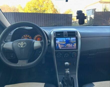 Белый Тойота Королла, объемом двигателя 0 л и пробегом 143 тыс. км за 7000 $, фото 1 на Automoto.ua