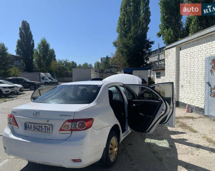 Белый Тойота Королла, объемом двигателя 1.3 л и пробегом 350 тыс. км за 4200 $, фото 11 на Automoto.ua