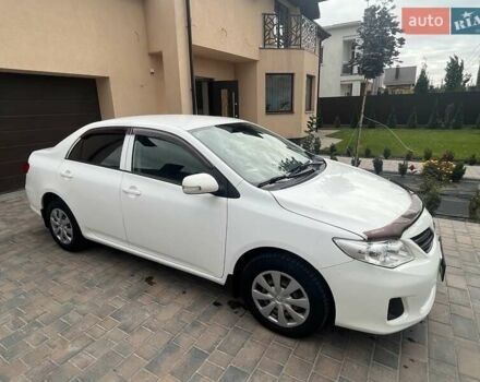 Белый Тойота Королла, объемом двигателя 1.33 л и пробегом 164 тыс. км за 7000 $, фото 1 на Automoto.ua