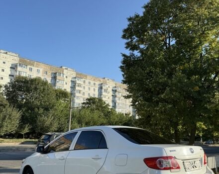 Белый Тойота Королла, объемом двигателя 1.3 л и пробегом 186 тыс. км за 7300 $, фото 2 на Automoto.ua