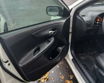 Белый Тойота Королла, объемом двигателя 1.33 л и пробегом 243 тыс. км за 7600 $, фото 3 на Automoto.ua