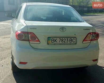 Белый Тойота Королла, объемом двигателя 1.33 л и пробегом 128 тыс. км за 6900 $, фото 11 на Automoto.ua