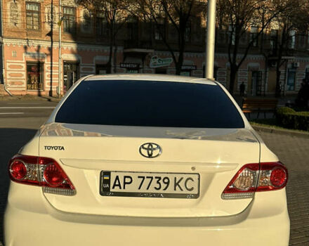 Белый Тойота Королла, объемом двигателя 1.3 л и пробегом 175 тыс. км за 7800 $, фото 2 на Automoto.ua