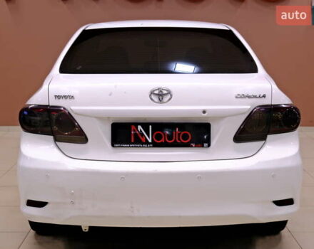 Белый Тойота Королла, объемом двигателя 1.6 л и пробегом 119 тыс. км за 7900 $, фото 13 на Automoto.ua