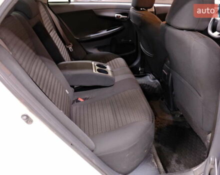 Белый Тойота Королла, объемом двигателя 1.6 л и пробегом 119 тыс. км за 7900 $, фото 33 на Automoto.ua