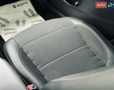 Білий Тойота Королла, об'ємом двигуна 1.33 л та пробігом 243 тис. км за 7399 $, фото 23 на Automoto.ua