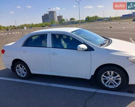 Белый Тойота Королла, объемом двигателя 1.6 л и пробегом 346 тыс. км за 6900 $, фото 2 на Automoto.ua