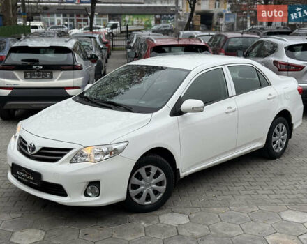 Белый Тойота Королла, объемом двигателя 1.3 л и пробегом 117 тыс. км за 8500 $, фото 5 на Automoto.ua