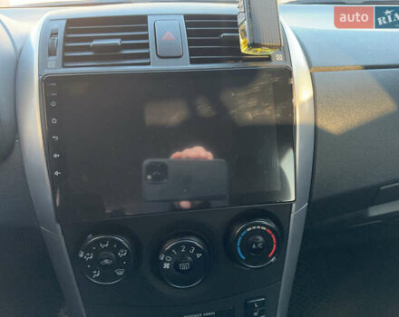 Белый Тойота Королла, объемом двигателя 1.3 л и пробегом 175 тыс. км за 7800 $, фото 11 на Automoto.ua